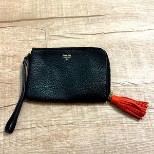 NWT FOSSIL LEATHER WRISTLET WALLET CASE